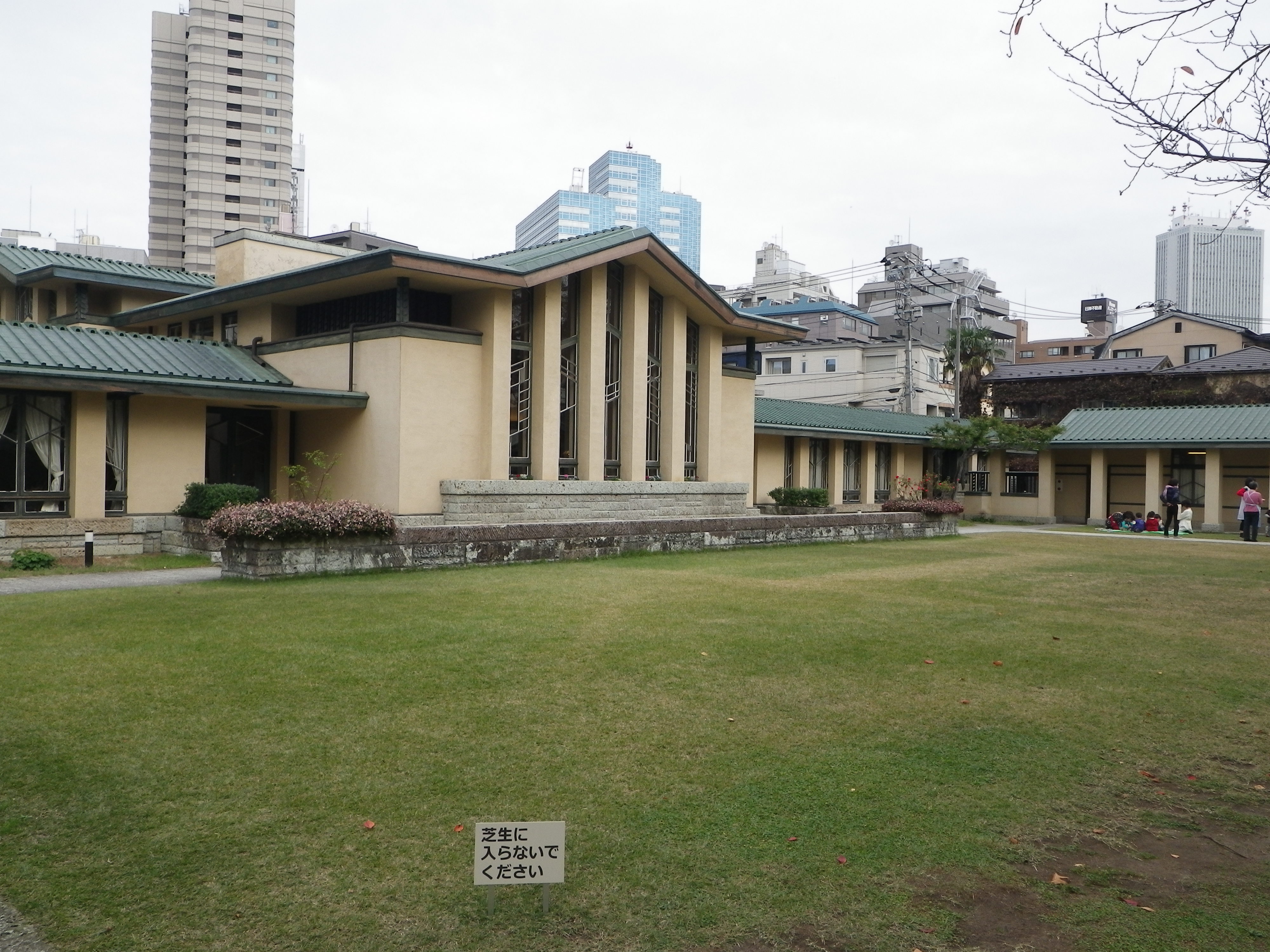 Photograph of Travelogue of Building And BuddhismStatue in Paragraph05 Number11