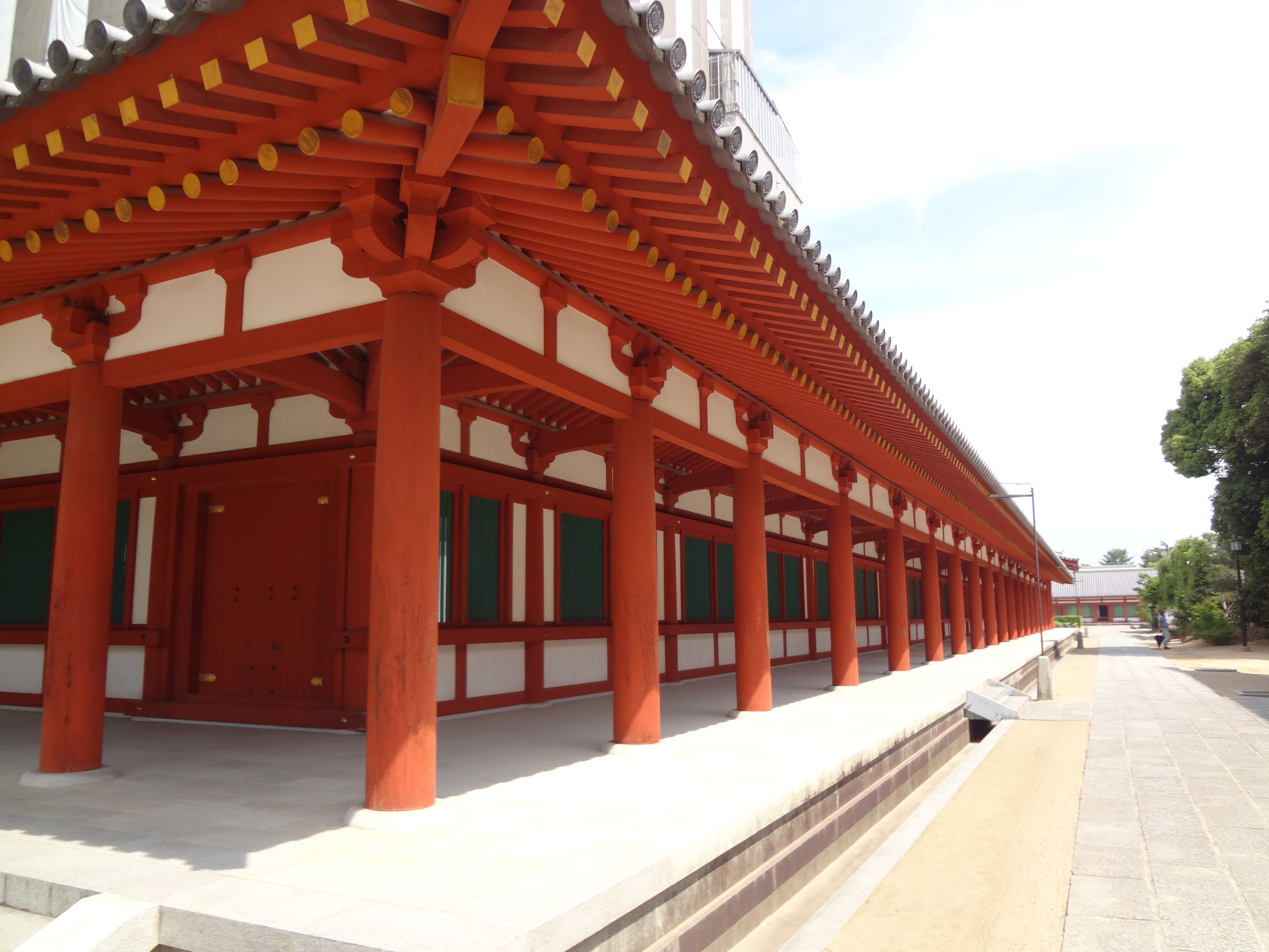Photograph of Travelogue of Building And BuddhismStatue in Paragraph12 Number02
