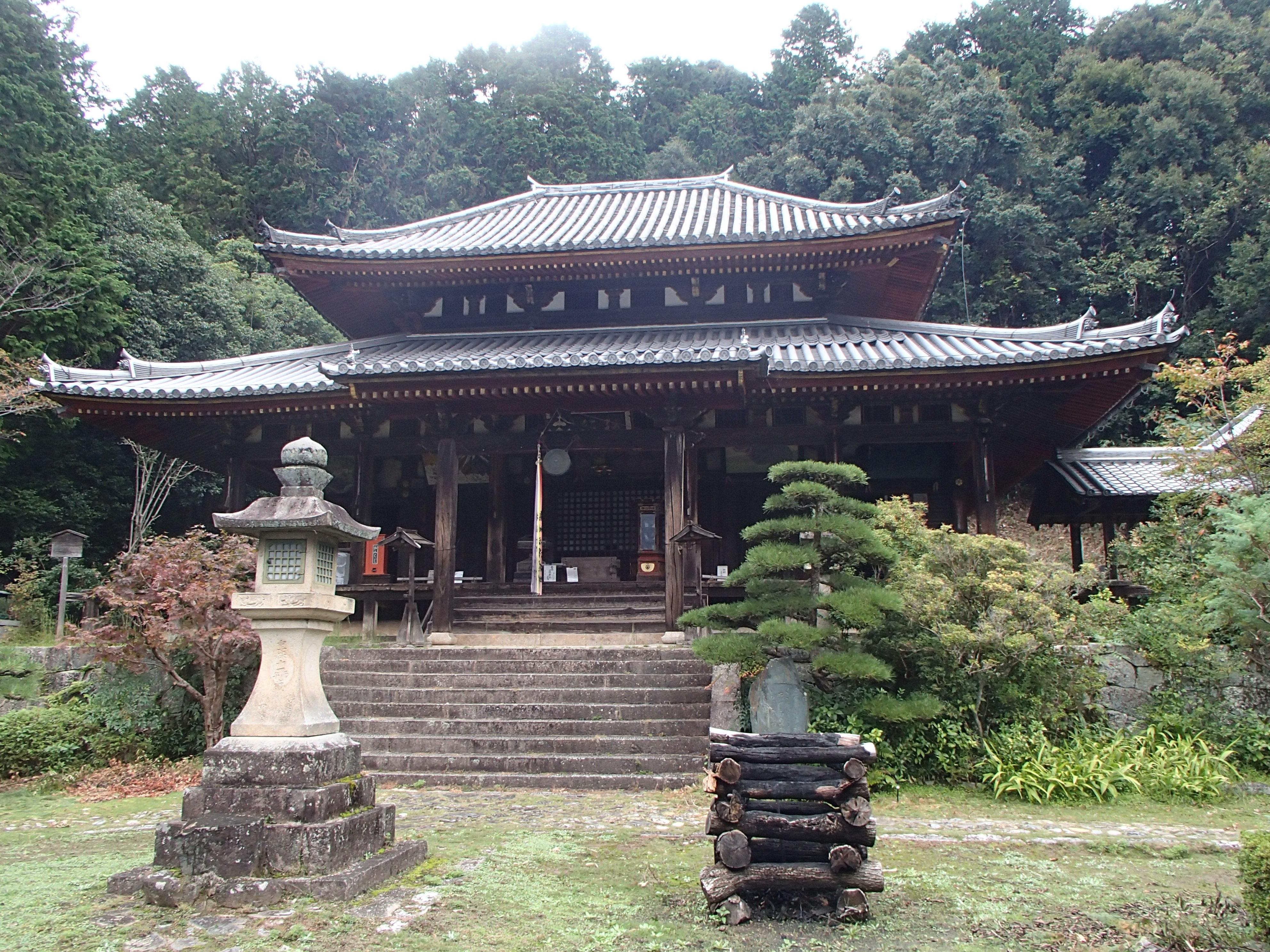 Photograph of Travelogue of Building And BuddhismStatue in Paragraph36 Number03